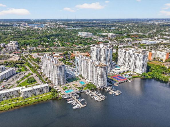 18051 Biscayne Boulevard 1104, Aventura FL 33160