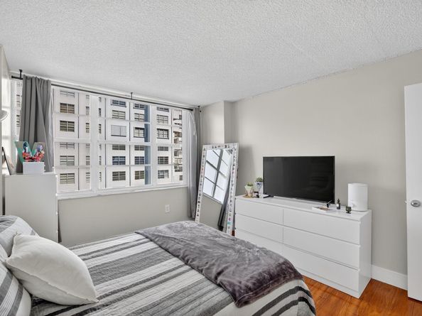 18051 Biscayne Boulevard 1104, Aventura FL 33160