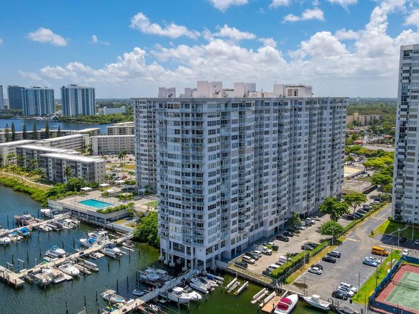 18051 Biscayne Boulevard 1104, Aventura FL 33160