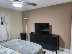 2368 SW 17th Dr, Deerfield Beach FL 33442