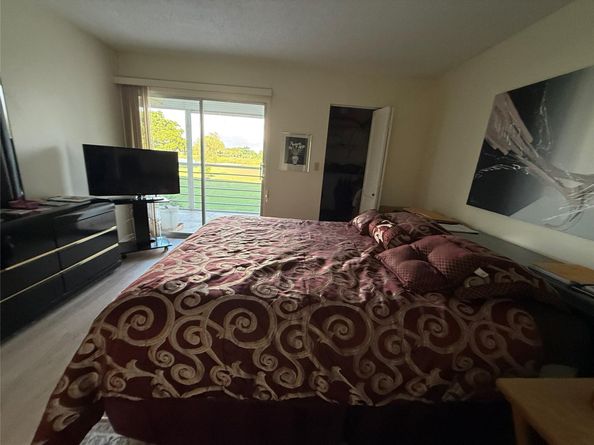2802 Victoria Way M2, Coconut Creek FL 33066