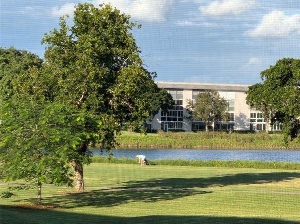 2802 Victoria Way M2, Coconut Creek FL 33066
