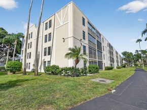 7270 Ashford Place 208, Delray Beach FL 33446