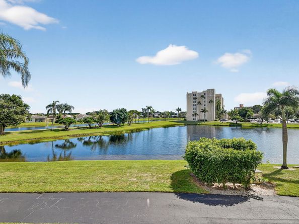 7270 Ashford Place 208, Delray Beach FL 33446