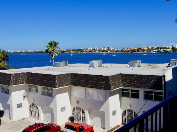 301 Croton Avenue 406, Lantana FL 33462