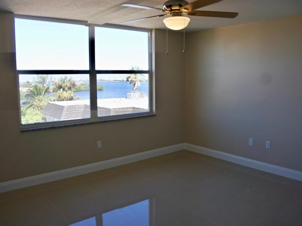 301 Croton Avenue 406, Lantana FL 33462
