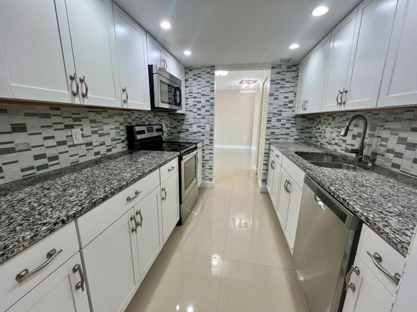301 Croton Avenue 406, Lantana FL 33462