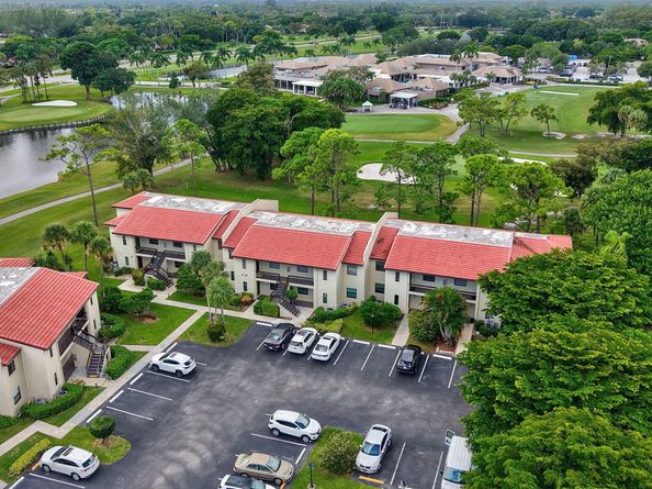 8450 Casa Del Lago J, Boca Raton FL 33433