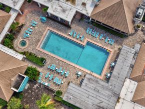 8450 Casa Del Lago J, Boca Raton FL 33433