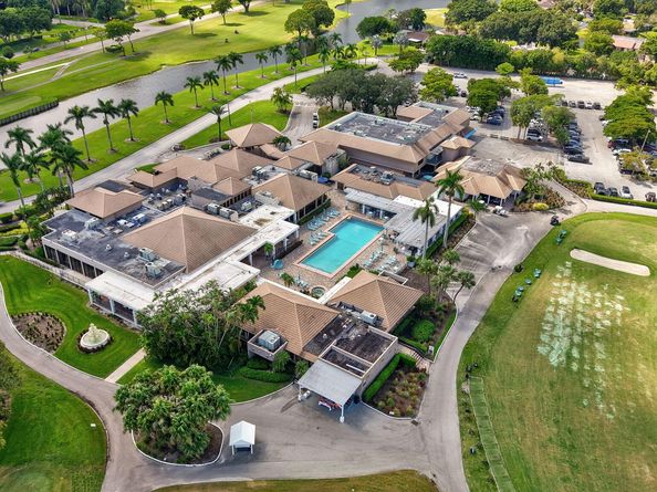 8450 Casa Del Lago J, Boca Raton FL 33433