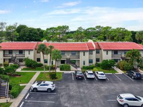 8450 Casa Del Lago J, Boca Raton FL 33433
