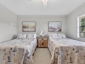 8450 Casa Del Lago J, Boca Raton FL 33433