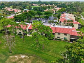 8450 Casa Del Lago J, Boca Raton FL 33433