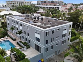 145 Peruvian Avenue 301, Palm Beach FL 33480