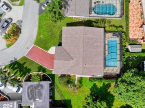 5904 Blue Beech Ct, Tamarac FL 33319