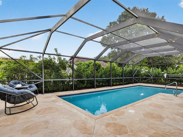 5904 Blue Beech Ct, Tamarac FL 33319