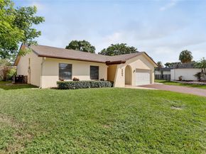 5904 Blue Beech Ct, Tamarac FL 33319