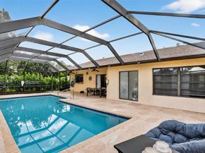 5904 Blue Beech Ct, Tamarac FL 33319
