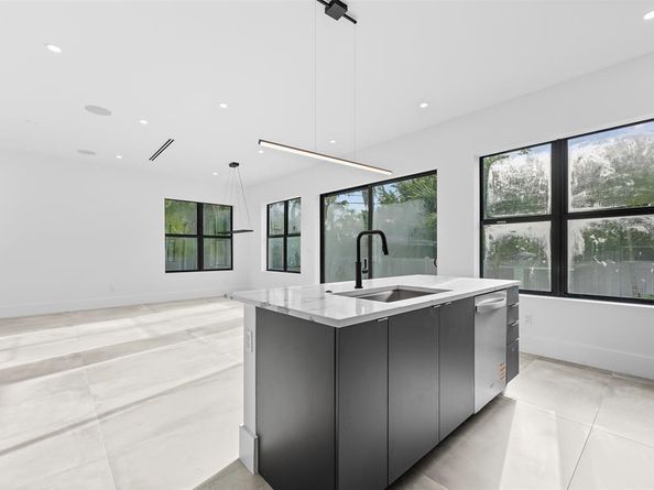 3300 SW 15th Ave, Fort Lauderdale FL 33315