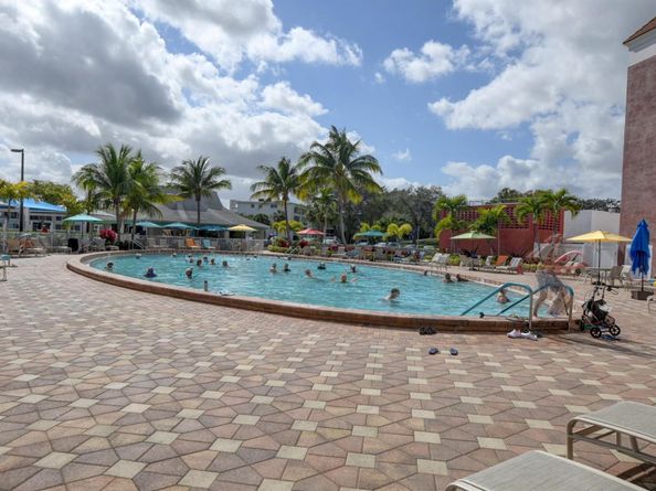 4001 Durham A 4001, Deerfield Beach FL 33442