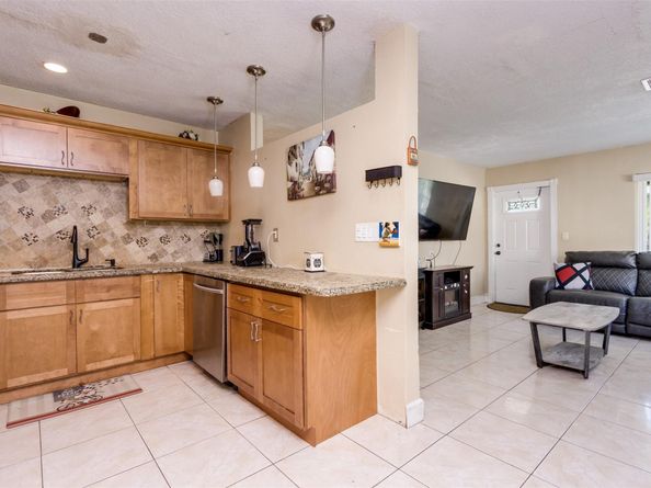 1610 SW 68th Ter, North Lauderdale FL 33068