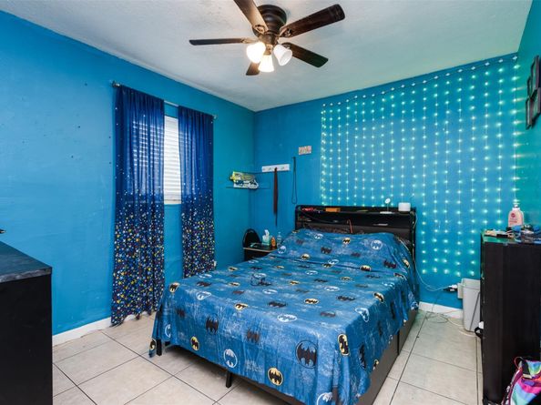 1610 SW 68th Ter, North Lauderdale FL 33068