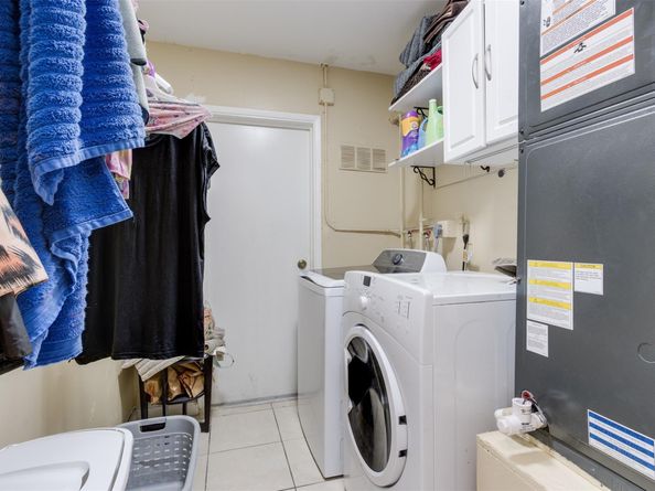 1610 SW 68th Ter, North Lauderdale FL 33068