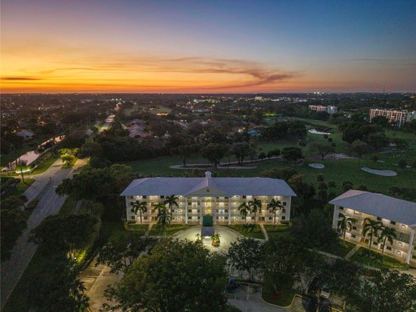 6181 Balboa Cir 403, Boca Raton FL 33433