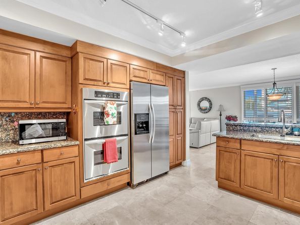 9 NE 20th Ave 203, Deerfield Beach FL 33441