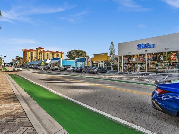 9 NE 20th Ave 203, Deerfield Beach FL 33441