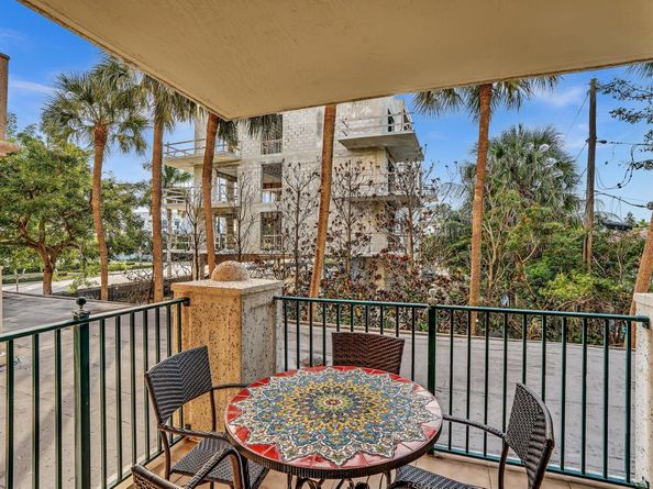 9 NE 20th Ave 203, Deerfield Beach FL 33441