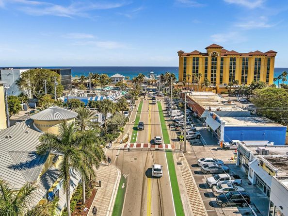 9 NE 20th Ave 203, Deerfield Beach FL 33441