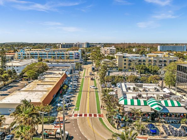 9 NE 20th Ave 203, Deerfield Beach FL 33441