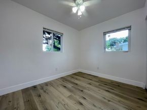 1774 Lauderdale Manor Dr, Fort Lauderdale FL 33311