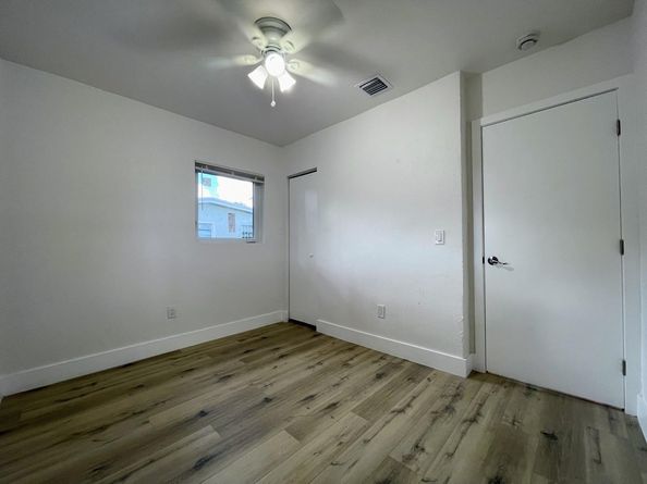 1774 Lauderdale Manor Dr, Fort Lauderdale FL 33311