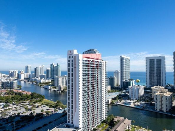 2602 E Hallandale Beach Boulevard R1805, Hallandale Beach FL 33009
