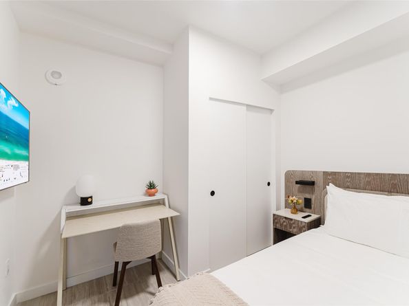 580 72nd St 1413, Miami Beach FL 33141