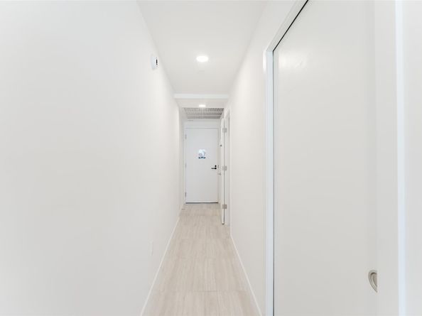 580 72nd St 1413, Miami Beach FL 33141