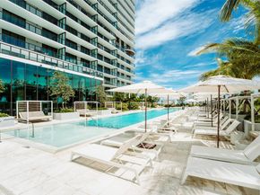580 72nd St 1413, Miami Beach FL 33141