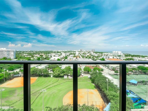 580 72nd St 1413, Miami Beach FL 33141