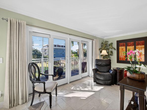 129 S Golfview Road 7, Lake Worth Beach FL 33460