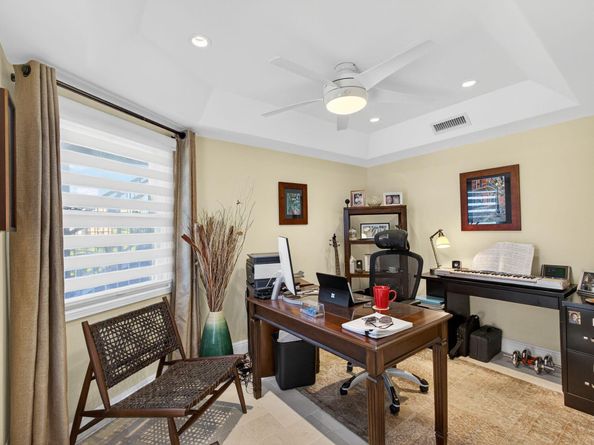 129 S Golfview Road 7, Lake Worth Beach FL 33460