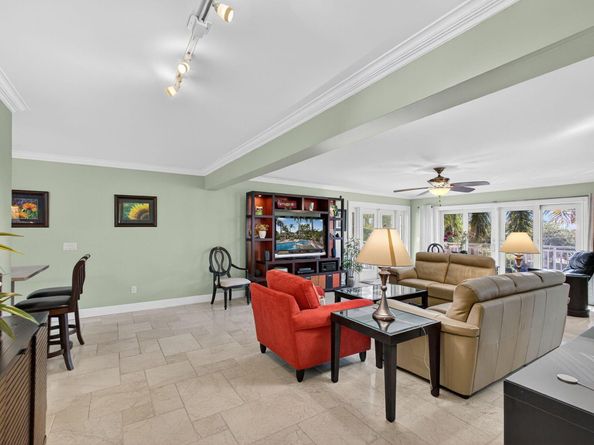 129 S Golfview Road 7, Lake Worth Beach FL 33460