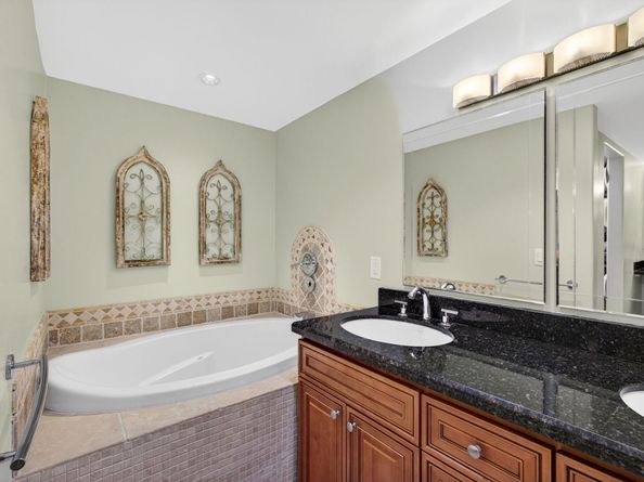 129 S Golfview Road 7, Lake Worth Beach FL 33460