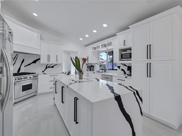 10120 Vestal Ct, Coral Springs FL 33071