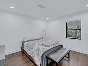 10120 Vestal Ct, Coral Springs FL 33071