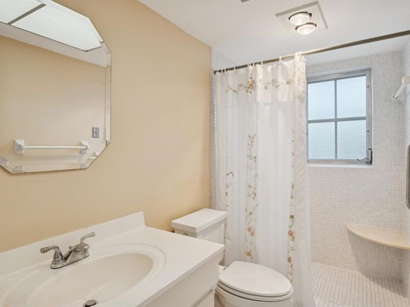 157 Atlantis Boulevard 104, Atlantis FL 33462