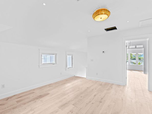 313 Vallette Way Way, West Palm Beach FL 33401