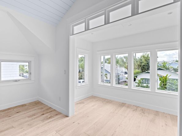 313 Vallette Way Way, West Palm Beach FL 33401