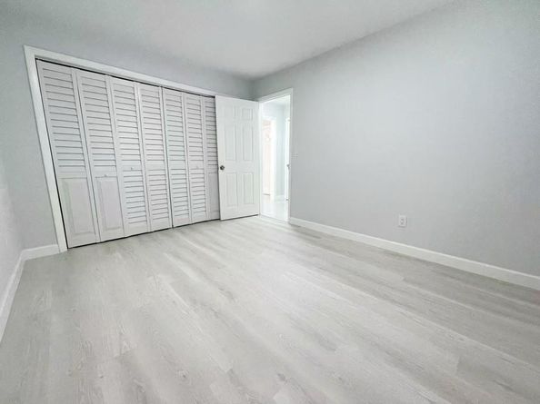 7750 Atlanta St, Hollywood FL 33024